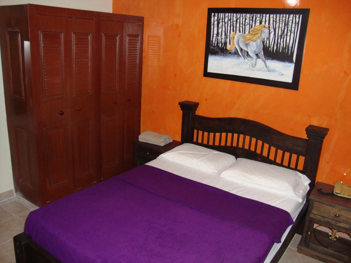 Hotel Emperatriz Armenia  Zewnętrze zdjęcie