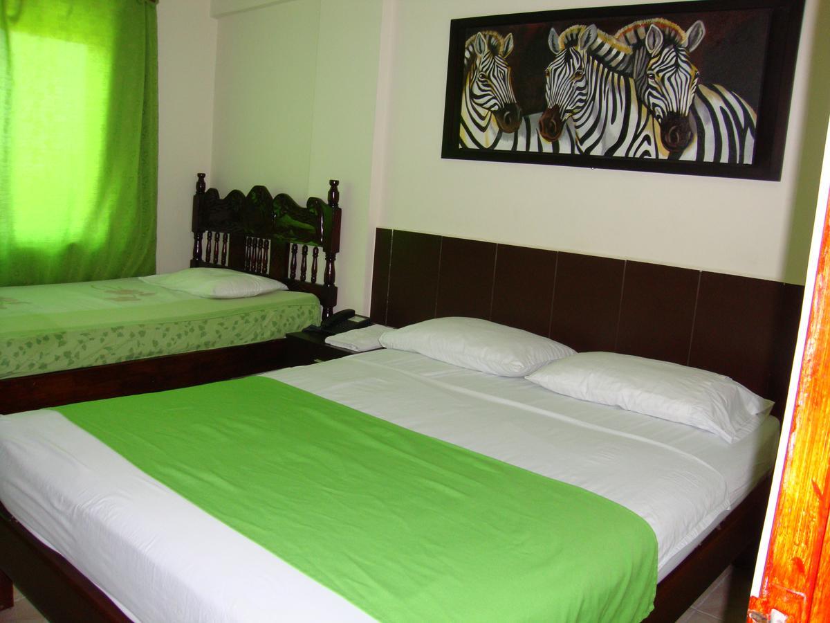 Hotel Emperatriz Armenia  Zewnętrze zdjęcie