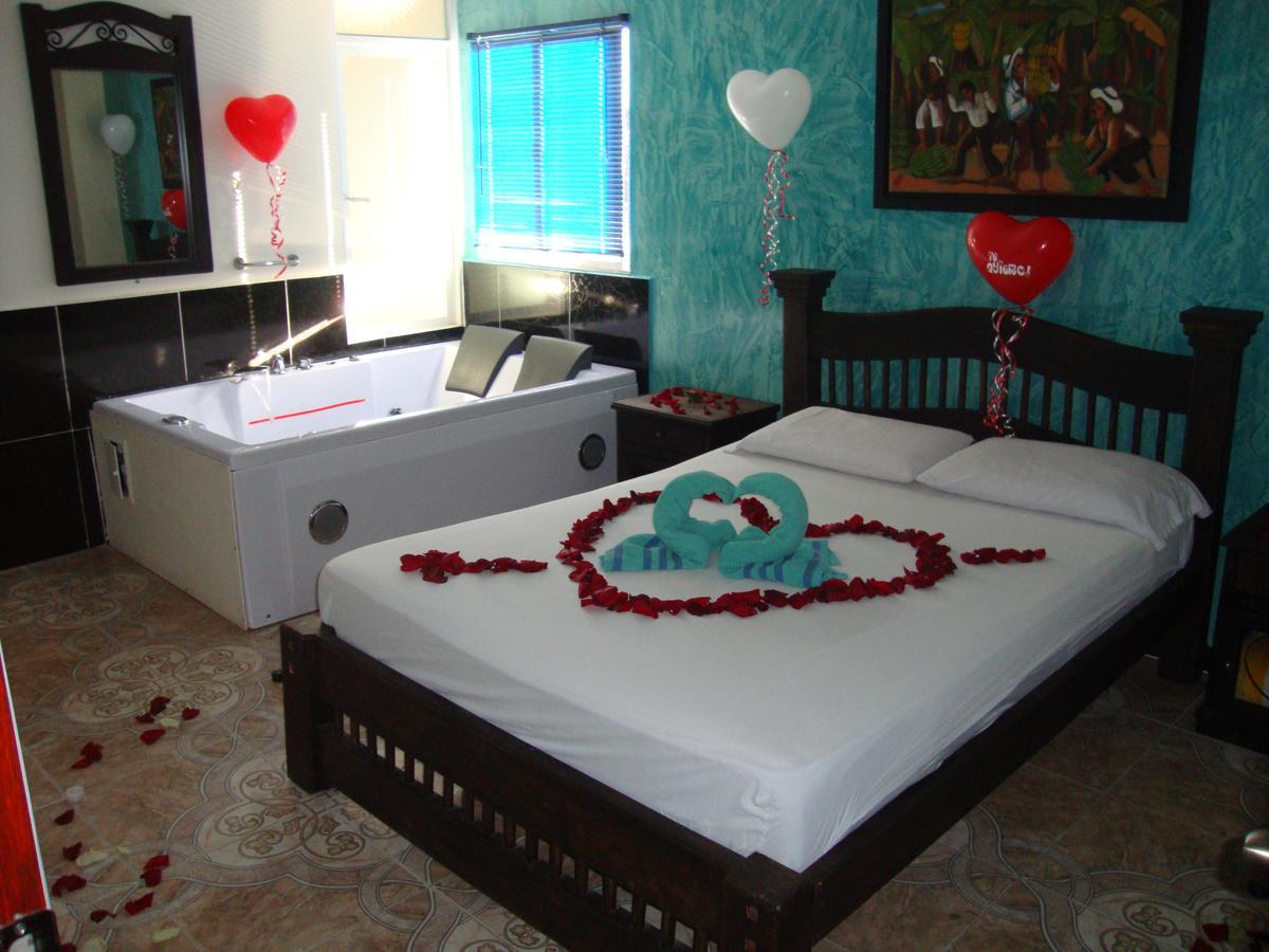 Hotel Emperatriz Armenia  Zewnętrze zdjęcie