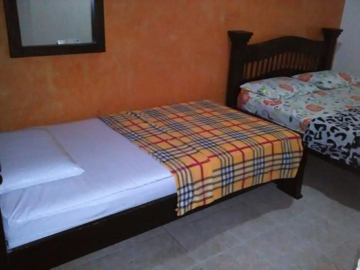 Hotel Emperatriz Armenia  Zewnętrze zdjęcie