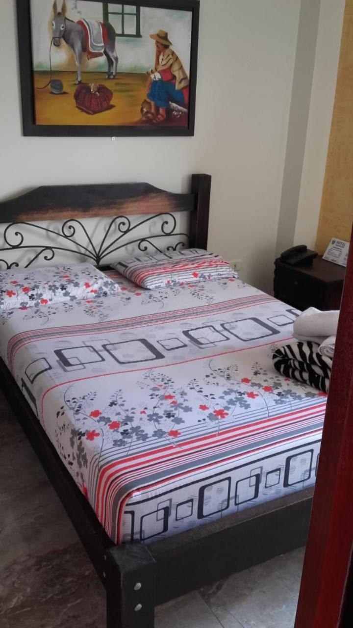 Hotel Emperatriz Armenia  Zewnętrze zdjęcie