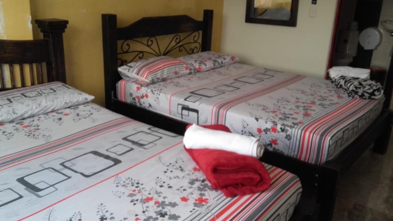 Hotel Emperatriz Armenia  Zewnętrze zdjęcie